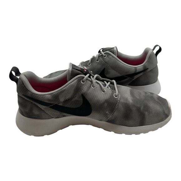 Nike RosheRun Print Running Shoes Mens Sz 8 Wolf Grey/Black‎ Sneakers 655206-001 main image 5